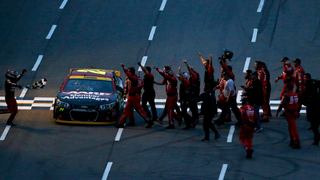 Jeff Gordon <i>Finally</i> Takes Emotional Win In His Last Season Of NASCAR